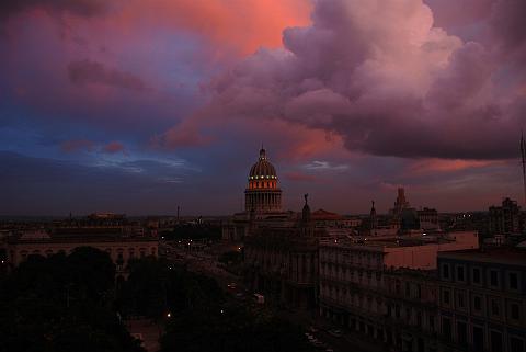 
The roof of the Hotel NH Parque Central in Havana Centro had spectacular sunset views of the Capitolio, the Gran Teatro de la Habana, Hotel Inglaterra, and Hotel Telgrafo in 2008.

